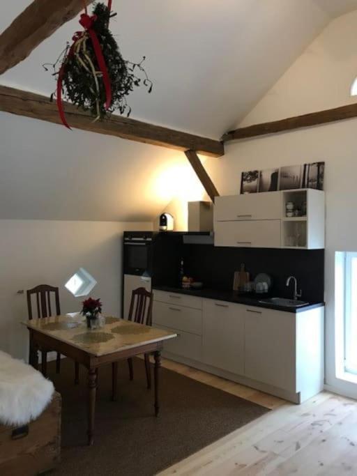 Meckenheim  Ferienhaus „Uff'M Woikeller“ヴィラ エクステリア 写真